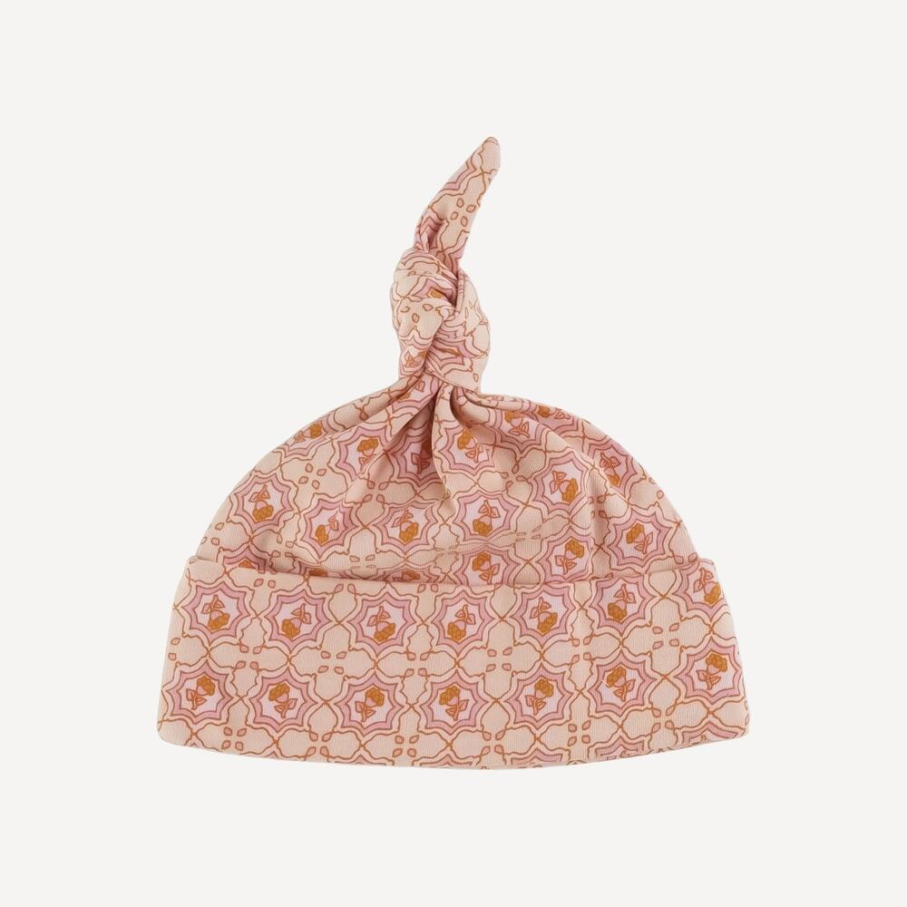NWT Kate Quinn Berry Tile Organic Cotton Knot Hat 12-18m